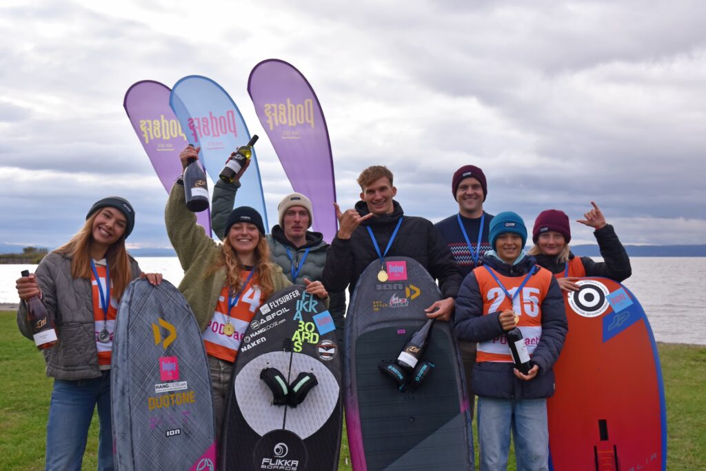 Viola Lippitsch und Clemens Siraki gewinnen Meistertitel im Wingfoilen 